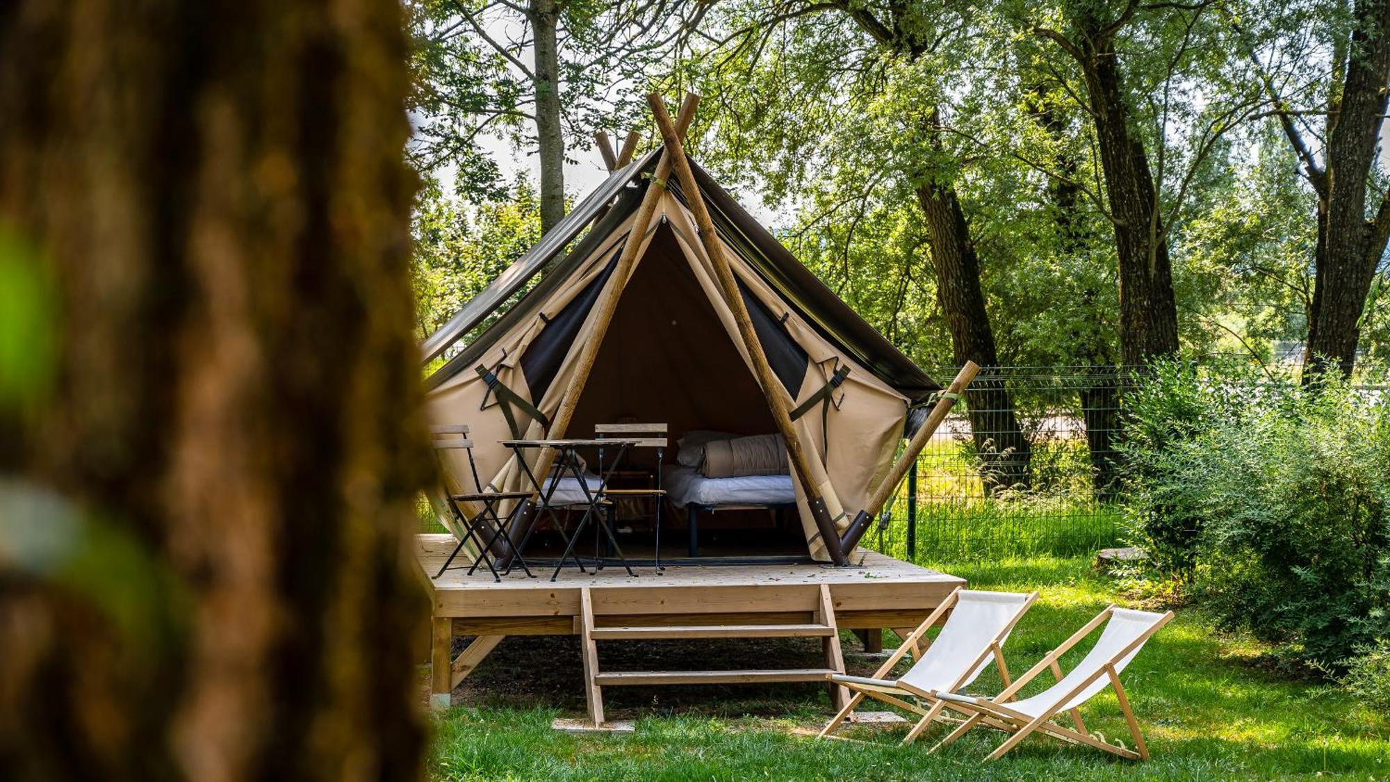 Vaivre-et-Montoille Camping Vesoul מראה חיצוני תמונה
