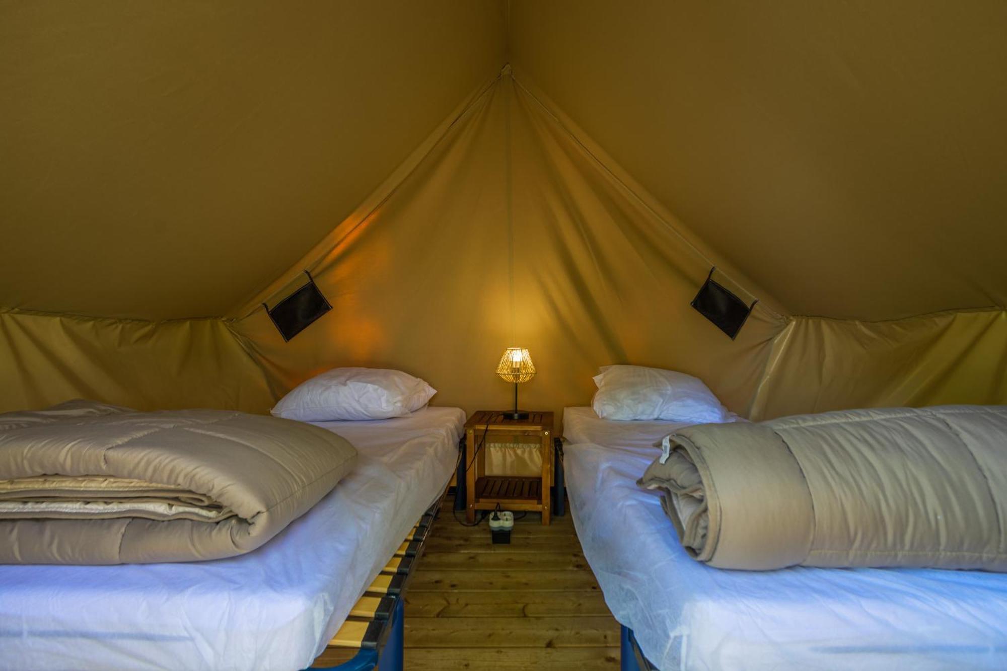 Vaivre-et-Montoille Camping Vesoul חדר תמונה