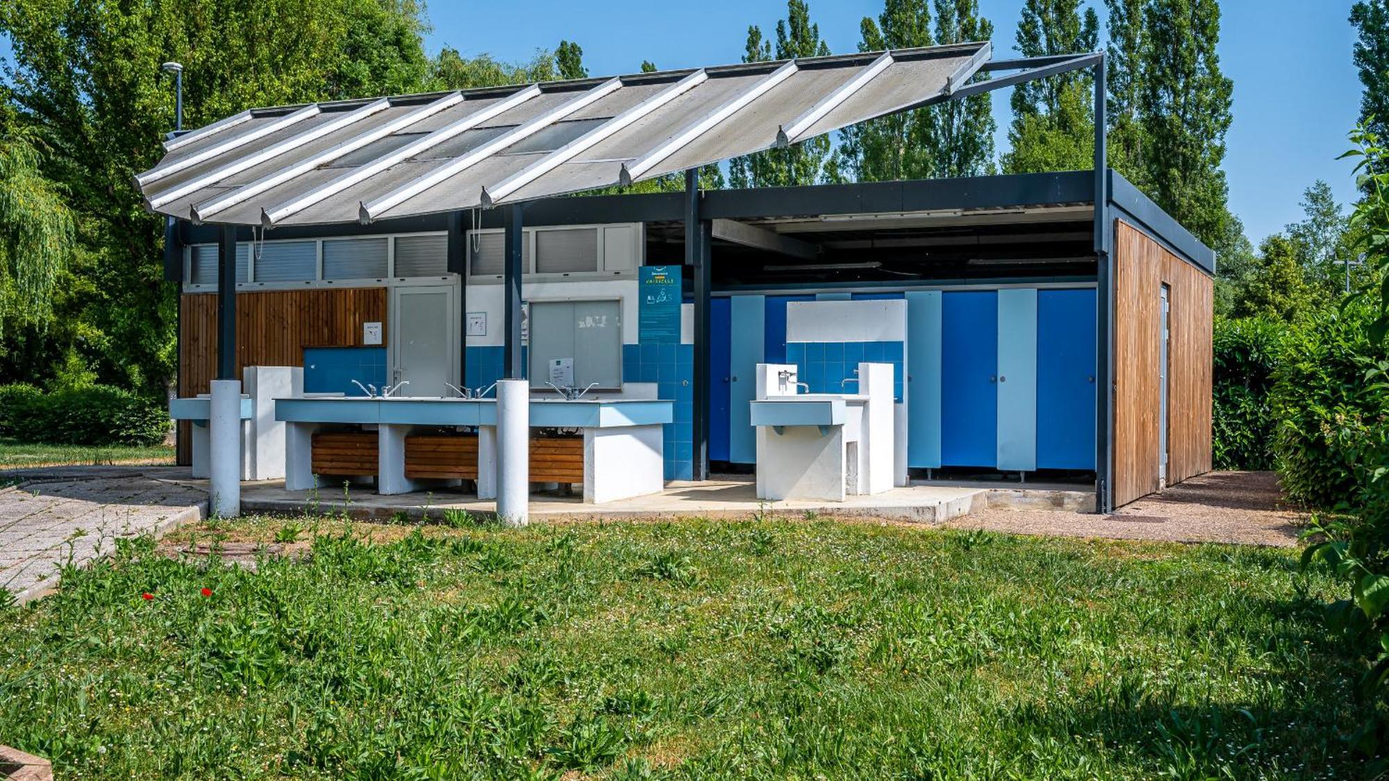 Vaivre-et-Montoille Camping Vesoul חדר תמונה